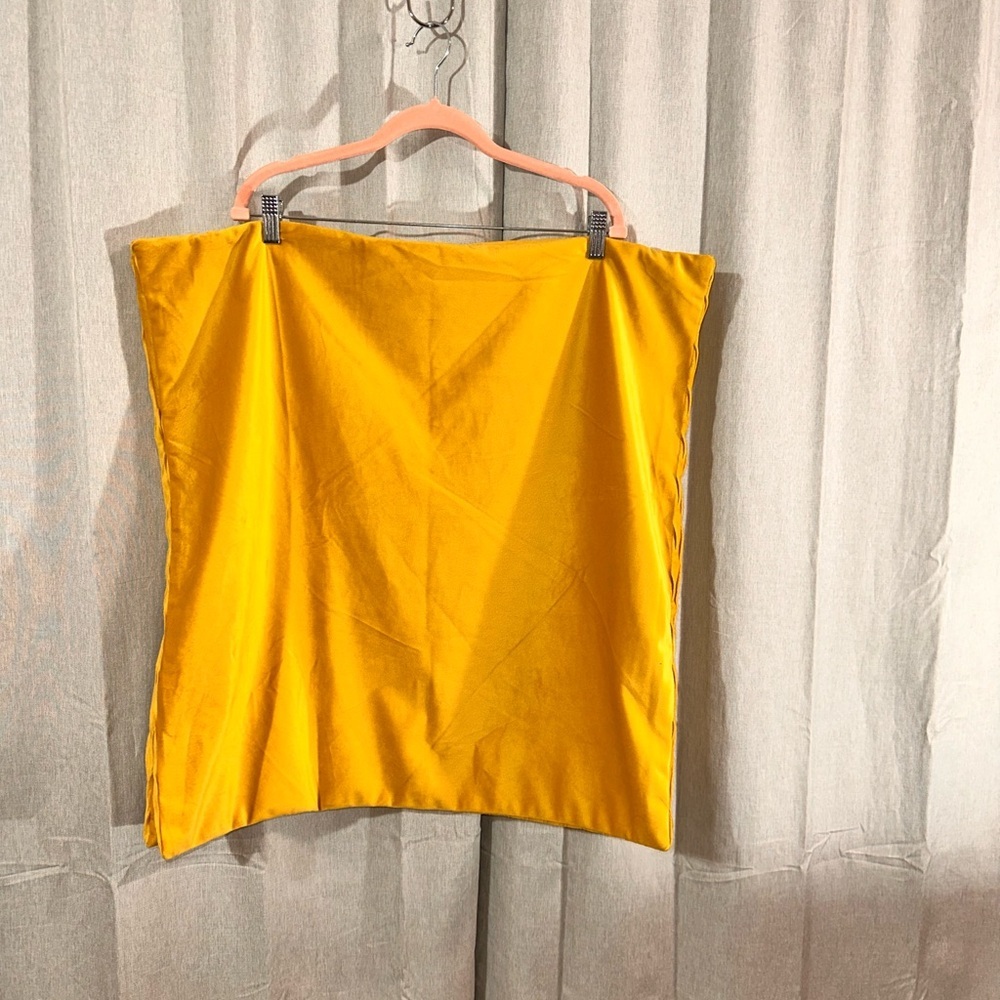 MADIZZ Throw Pillow Covers - Set of 2 - COVERS ONLY - 🛋️ 🟨 - Picture 7 of 8